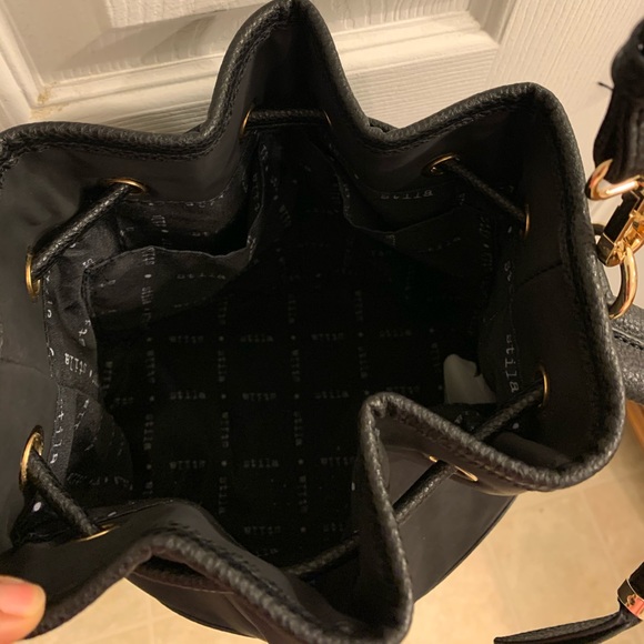 Stila Bucket Bag - Picture 5 of 8